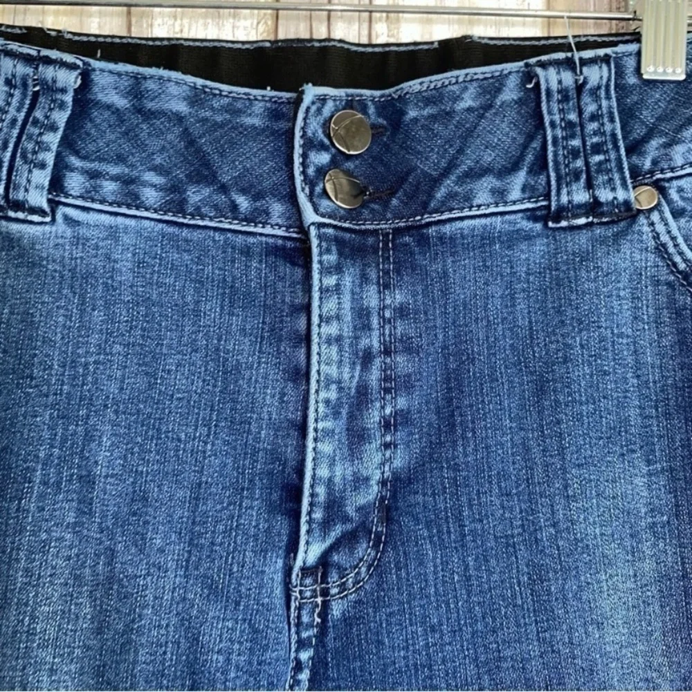 Lane Bryant 3T Straight Stretch Jeans - Picture 5 of 8